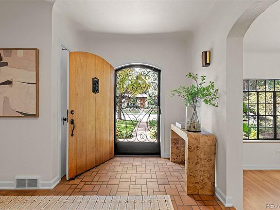 4th image of 180 Dahlia Street