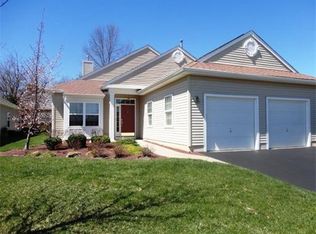 165 Valencia Dr, Monroe Township, NJ 08831