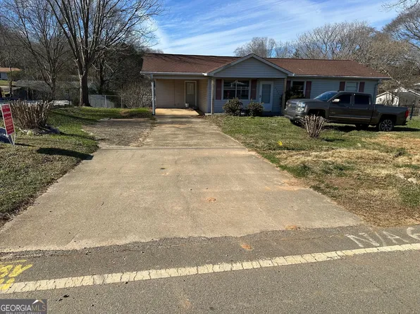 2741 Fran Mar Dr, Gainesville, GA 30506