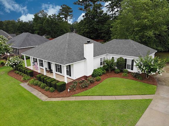 5th image of 136 Willow Lake Dr