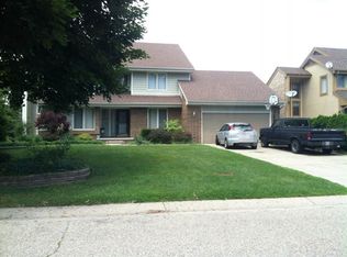 8244 Woodspur Dr, Commerce Township, MI 48382
