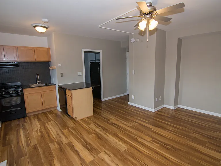 22 East 22nd Street — Photo 24