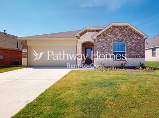 929 Rusty Spur Ln, Haslet, TX 76052