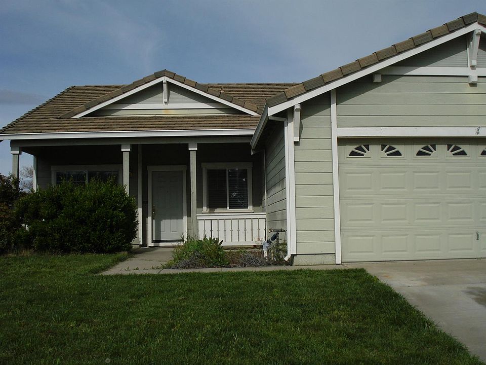 2nd image of 16630 Parker Pl