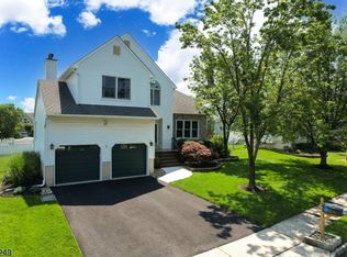 3 Fisher Dr, Hillsborough, NJ 08844