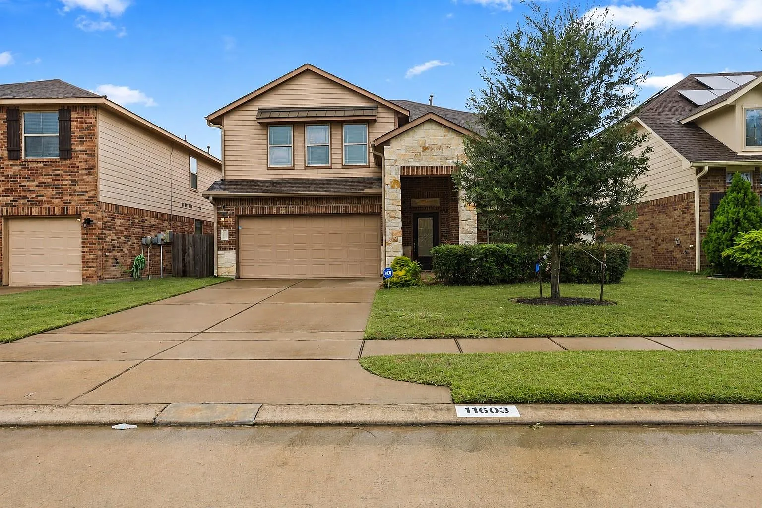 4 bed, 3.5 bath, 3359 sqft, $3,250 — Photo 1
