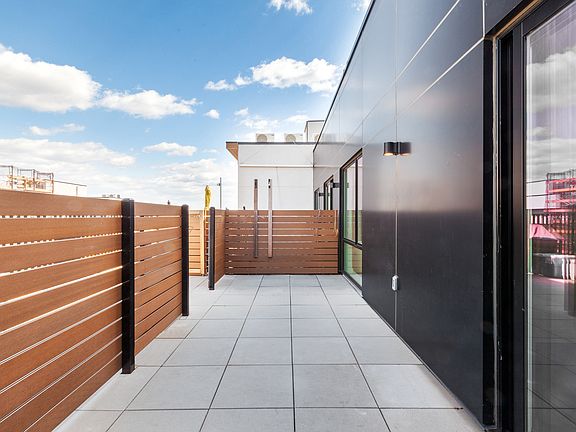 3rd image of 822 Lexington Ave Penthouse A