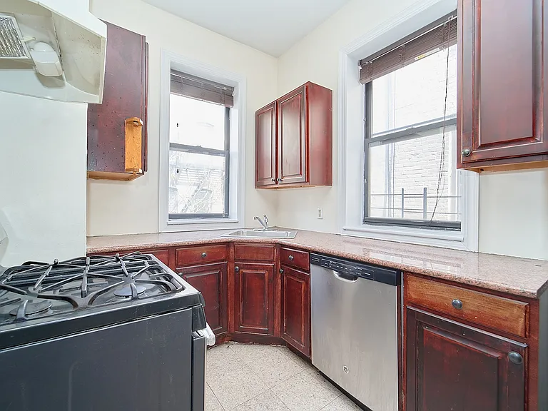 147 W 111th St #7 — Photo 7