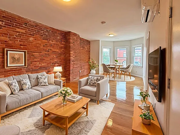 164 Broadway, Somerville, MA