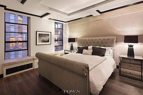 Sold by Town Residential | media 31