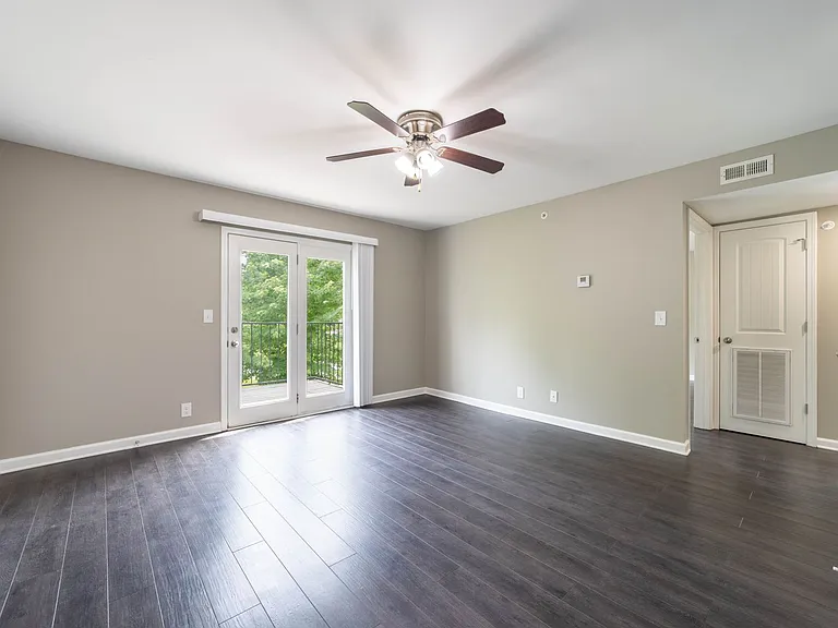 Autumn Ridge Apartment Community — Photo 31