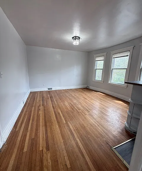 223 E Oakridge St #1 — Photo 4