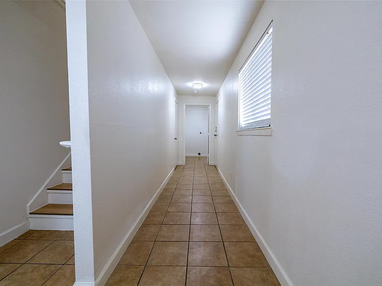4304 Scottsdale Rd — Photo 8
