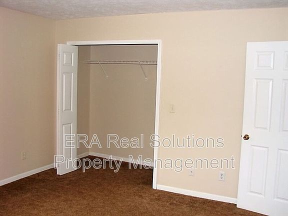 3rd image of 743 S East St