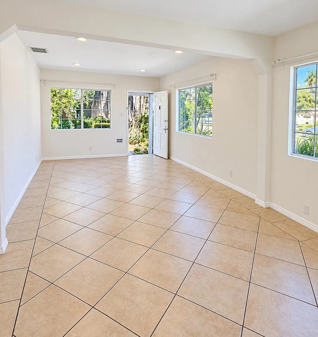 2 bed, 800 sqft, $3,750 — Photo 3
