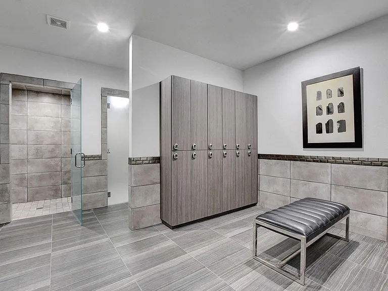 Evoq Apartment Homes — Photo 12