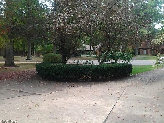 5th image of 140 Quail Hollow Cir SE