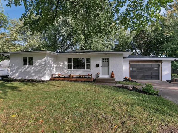 444 4th Ave NW, Cambridge, MN 55008