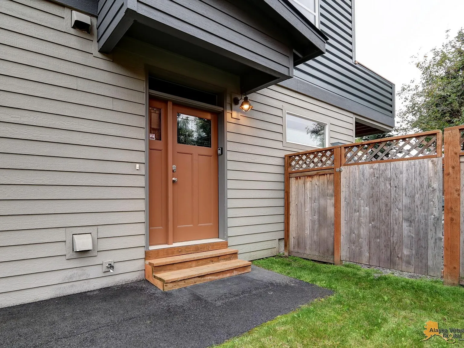 3 bed, 3.5 bath, 2176 sqft, $4,200 — Photo 2