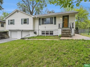 9731 Nina St, Omaha, NE 68124