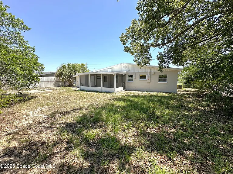 4440 Stuart Ave — Photo 21