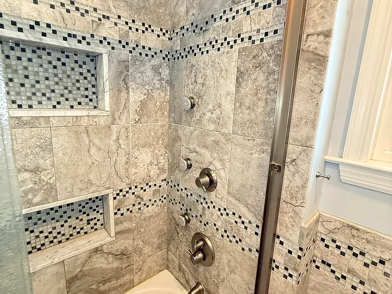 59 Burnside Ave #2 — Photo 10