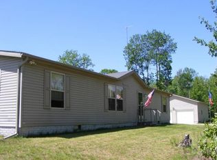 885 W Winegars Rd, Gladwin, MI 48624