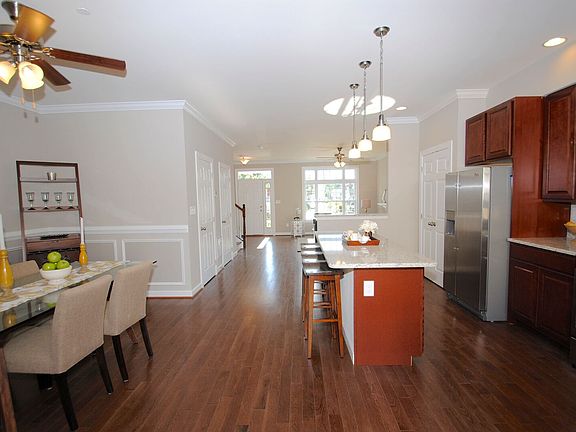 4th image of 709 Shelton Ave