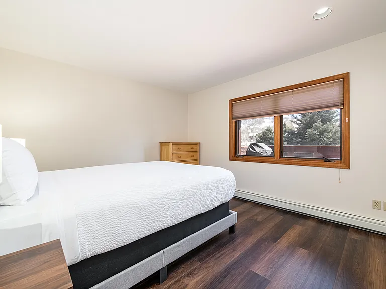 332 Cherry Dr — Photo 16