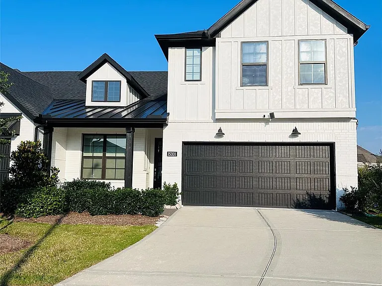 15331 Leal Rancho Ct — Photo 2