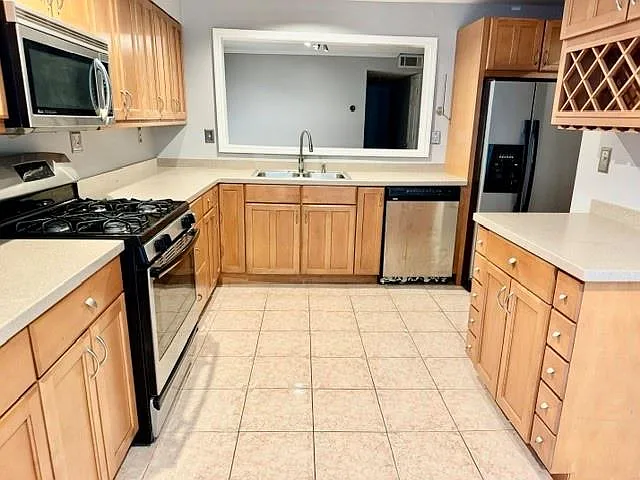 2 bed, 2.0 bath, 1187 sqft, $2,000 — Photo 4