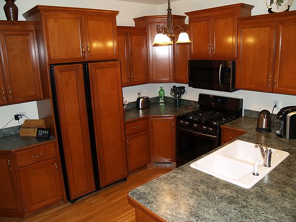 Kitchen - New Stove & M/Wave