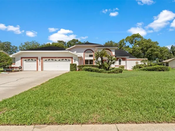 18561 Winding Oaks Blvd, Hudson, FL 34667