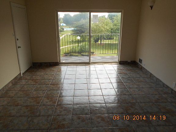 5th image of 9474 Bay Colony Dr APT 2W