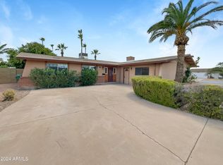 2143 W Del Campo Cir, Mesa, AZ 85202