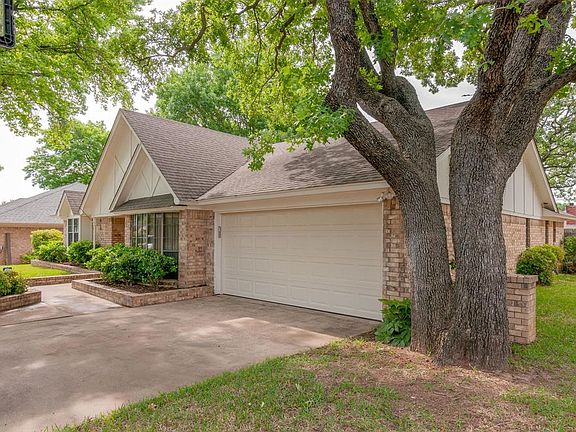3rd image of 8532 Neil Ct