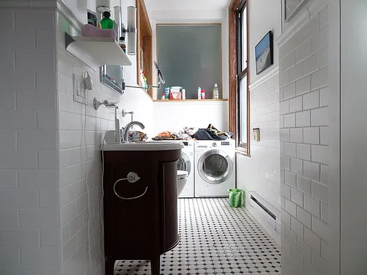 Rented by Keller Williams NYC | media 31