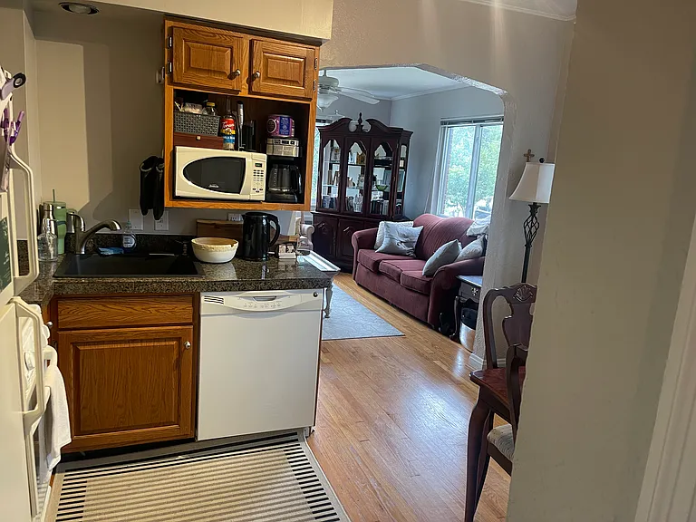 3577 Saybrook Ave #4 — Photo 12