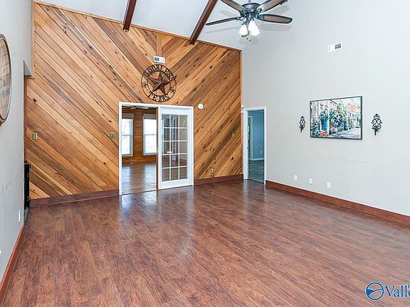 5th image of 604 Westbrook Dr SW