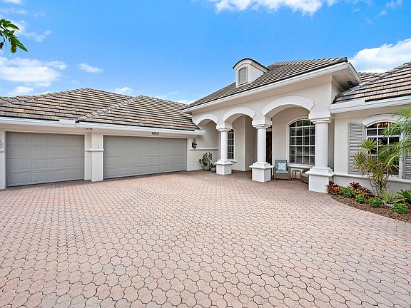 2nd image of 6768 Cypress Cove Circle