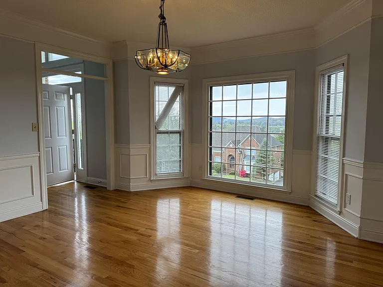 7595 Foxfire Dr SE — Photo 6