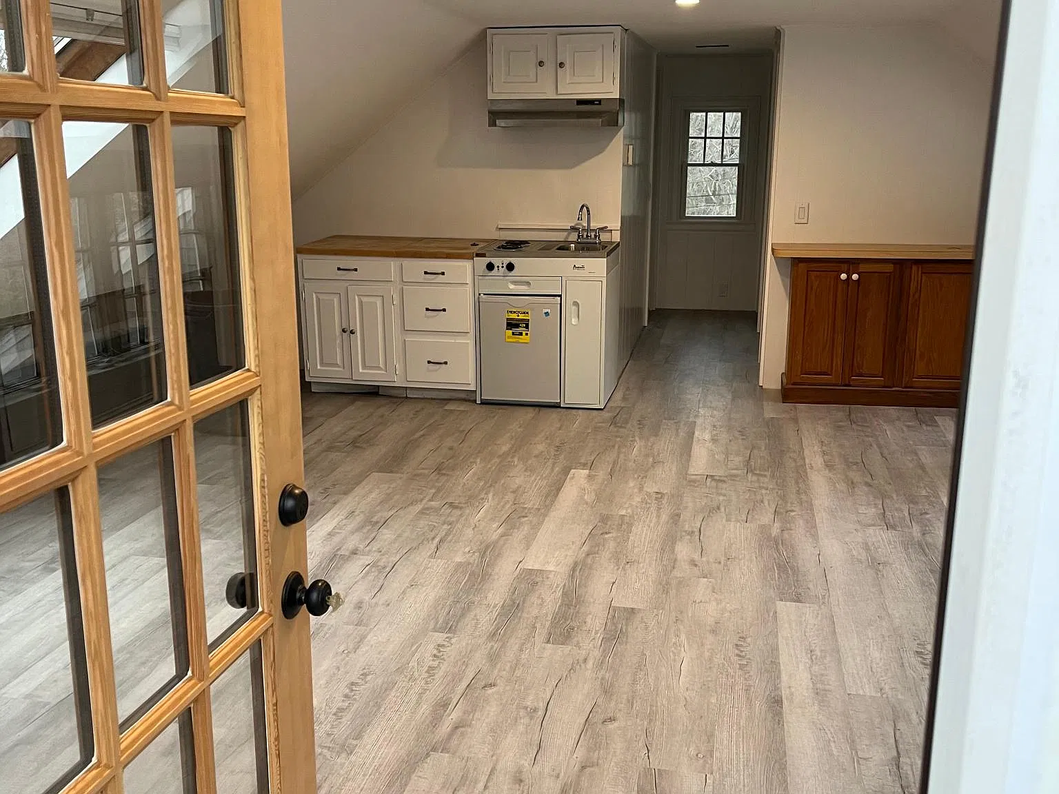 Studio, 700 sqft, $1,550 — Photo 4
