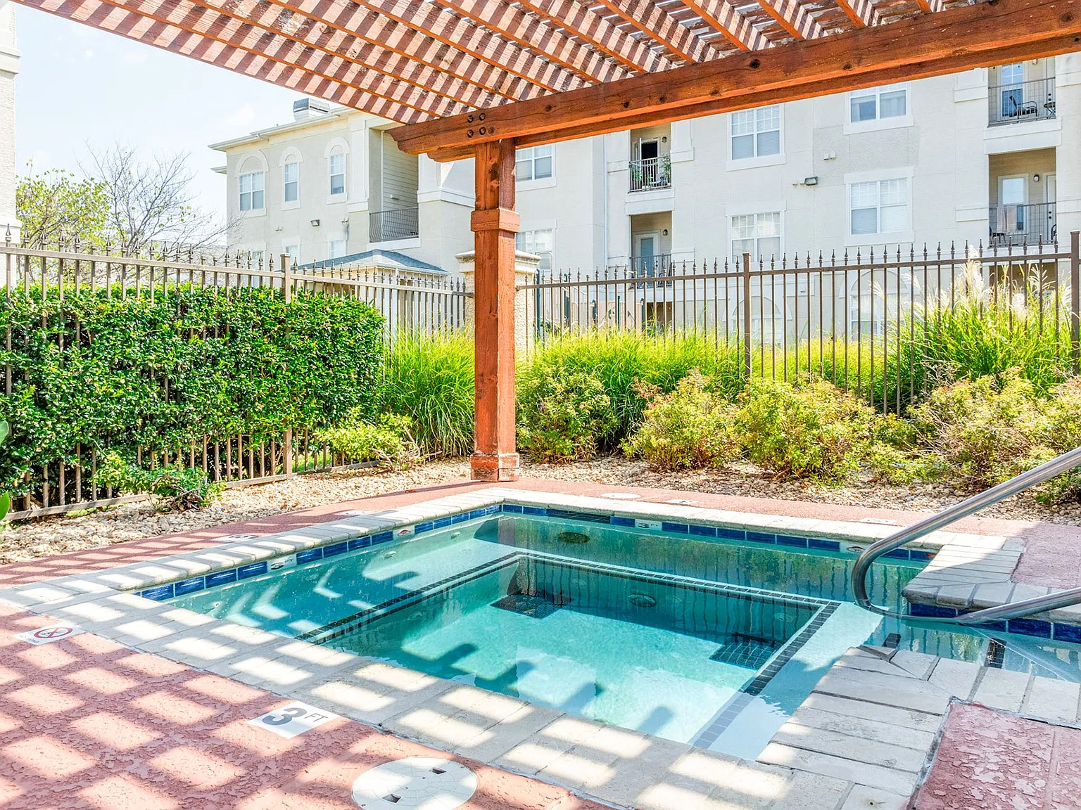 Estancia Apartments — Photo 4