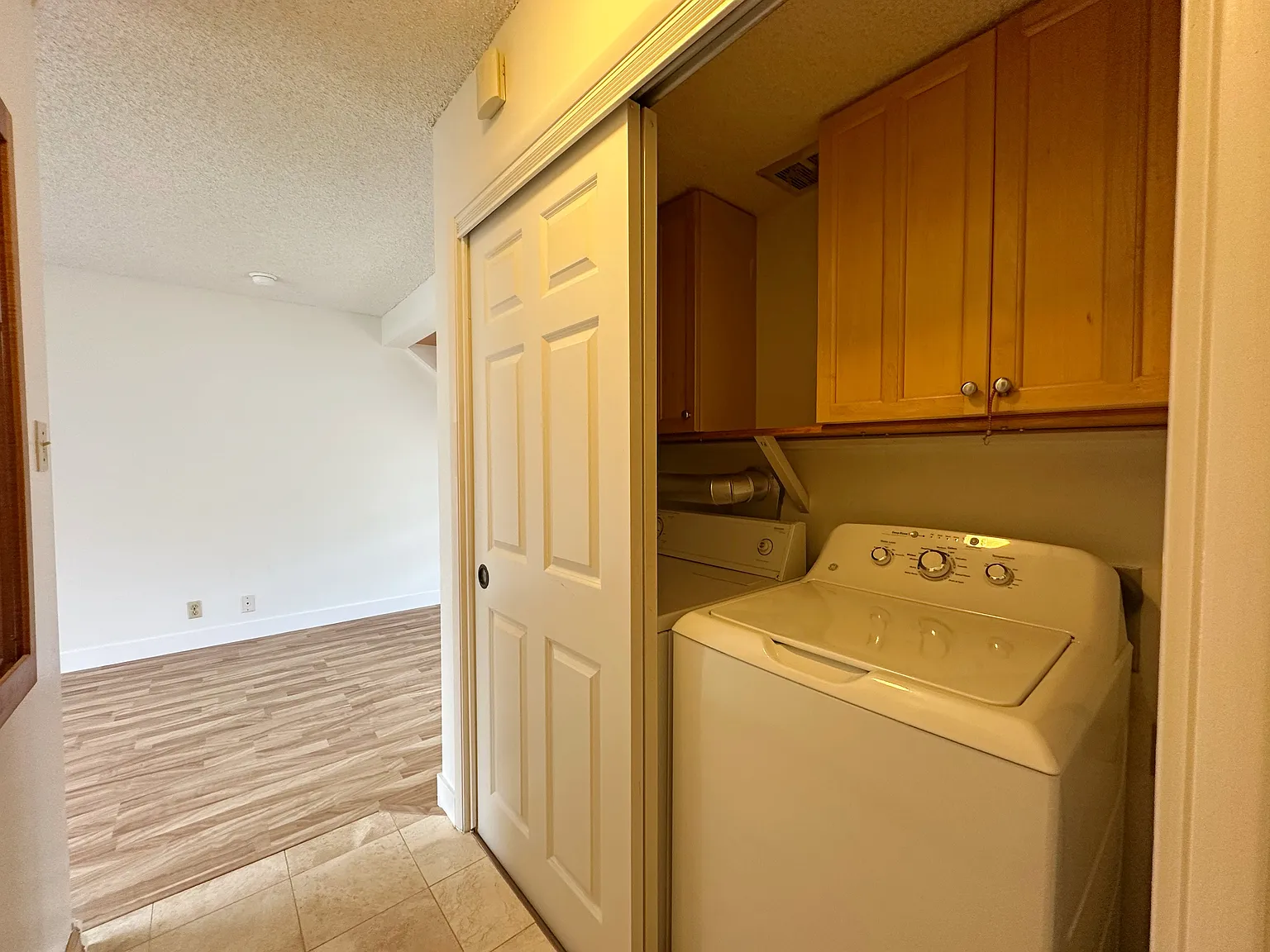 3 bed, 1.5 bath, 1368 sqft, $3,700 — Photo 3