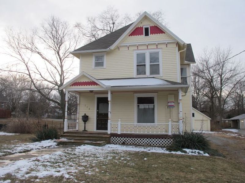 1st image of 523 W Park St