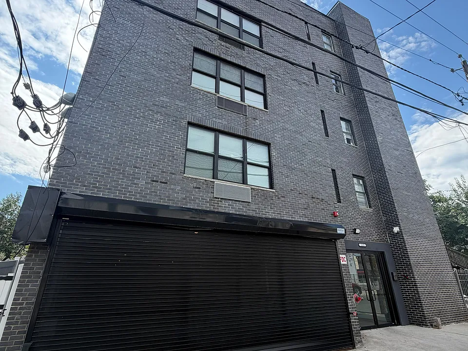112 Godwin Ave #3