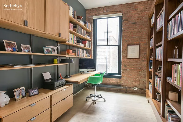 Sold by Sotheby's International Realty | media 8