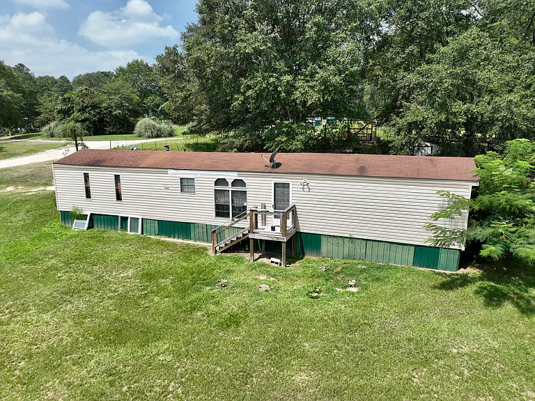 Adams Mobile Home Park — Photo 5