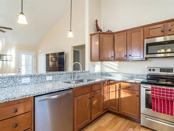 5th image of 17480 Mount Pleasant Rd