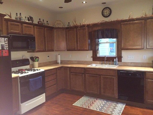 1st image of 301 W Main St